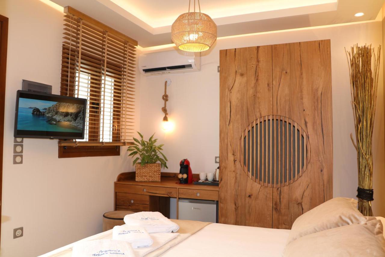 Angelica'S Deluxe Rooms In Adamas Exteriér fotografie