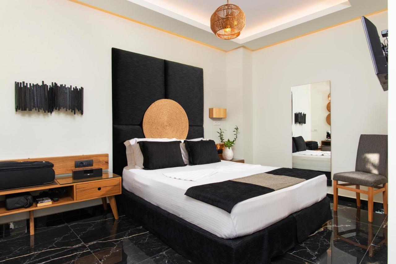 Angelica'S Deluxe Rooms In Adamas Exteriér fotografie